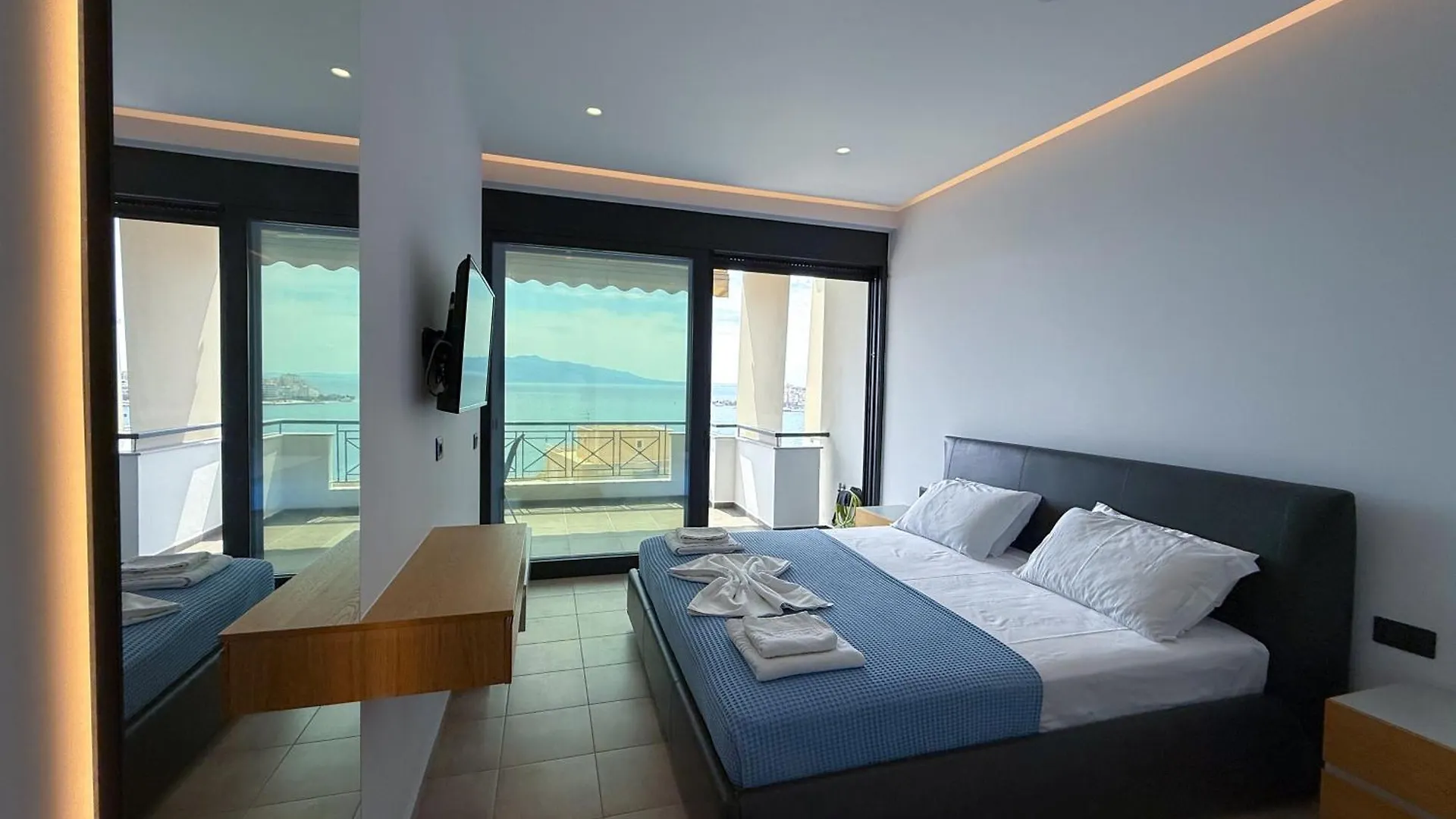 Apartamento Azure Serenity Suites 11 Sarandë